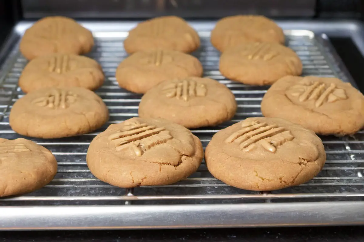 Baked Peanut Butter Cookies